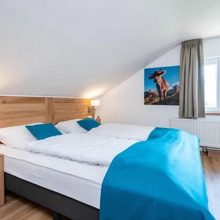 펜션 Spacious Holiday For Large Families In The Centre