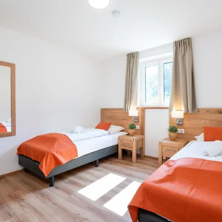 Spacious Holiday For Large Families In The Centre * Neukirchen am Großvenediger