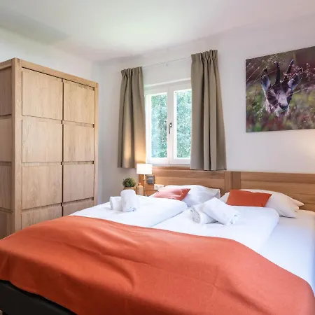 Spacious Holiday For Large Families In The Centre Neukirchen am Großvenediger